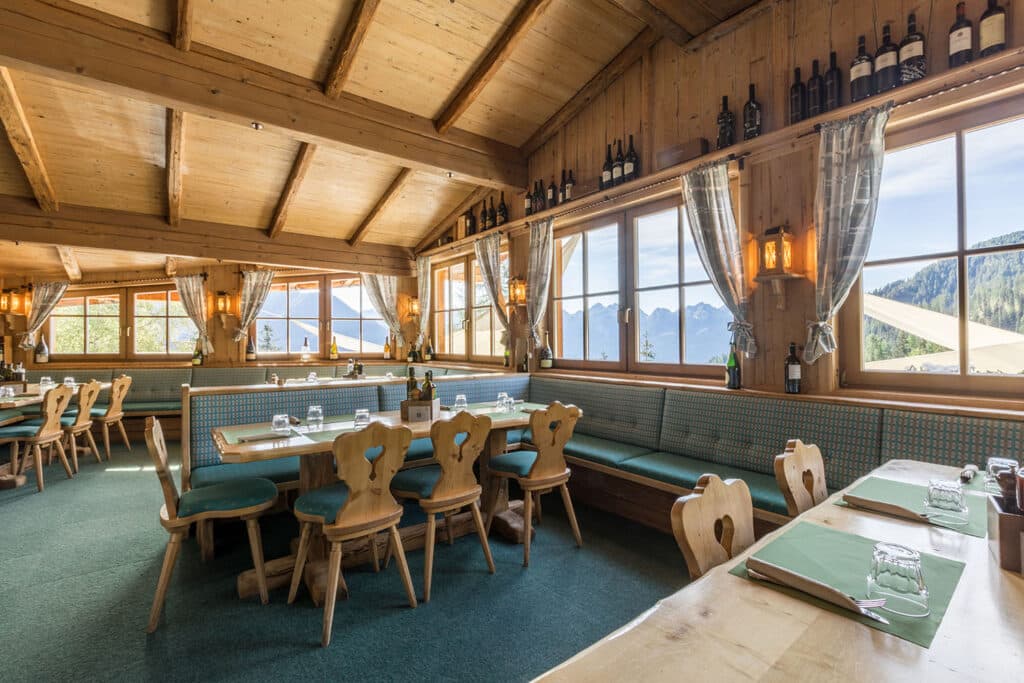 Urlaubsparadies Eggental Hotel Ganischgerhof In Den Dolomiten